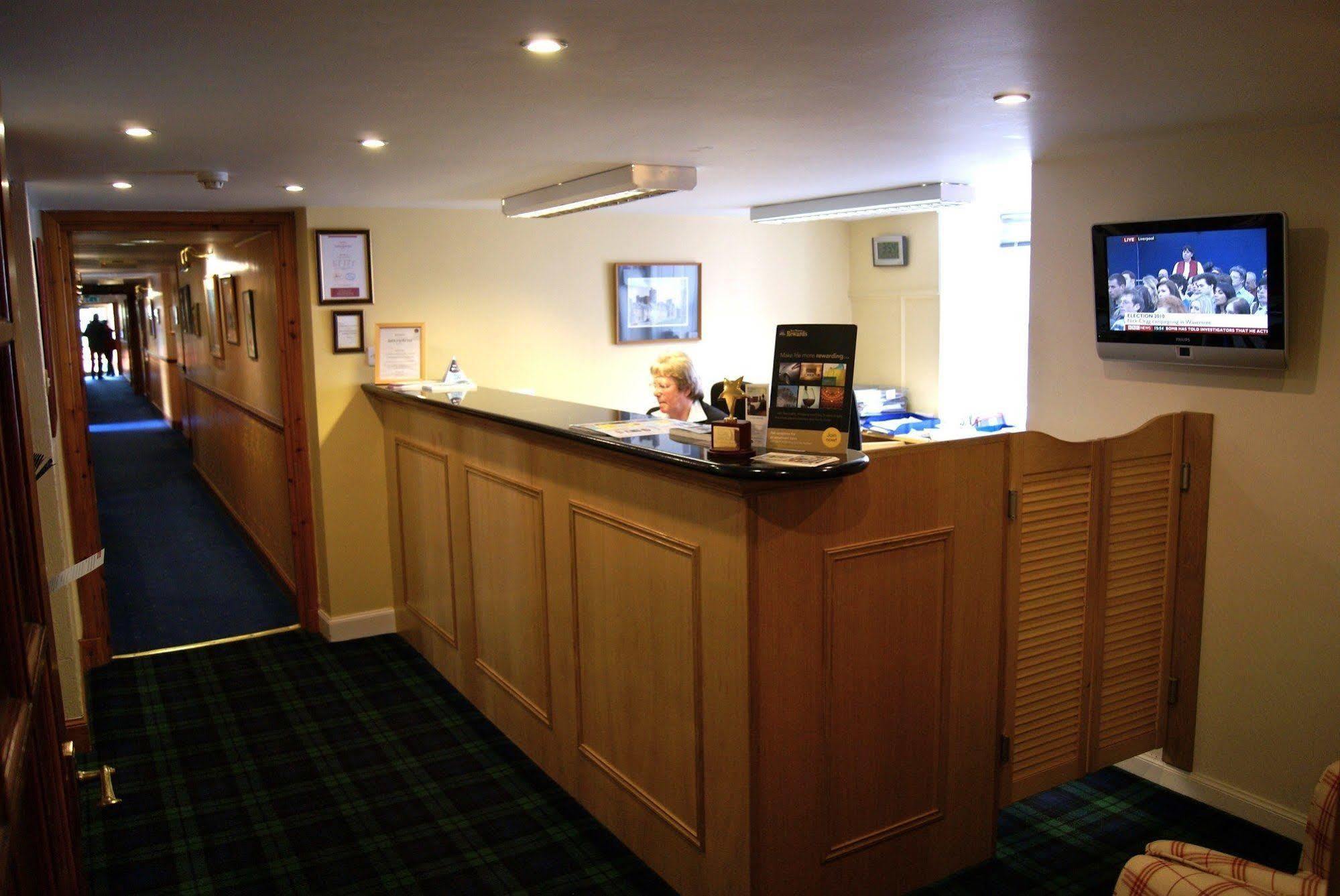 Selkirk Arms Hotel Kirkcudbright Interior photo